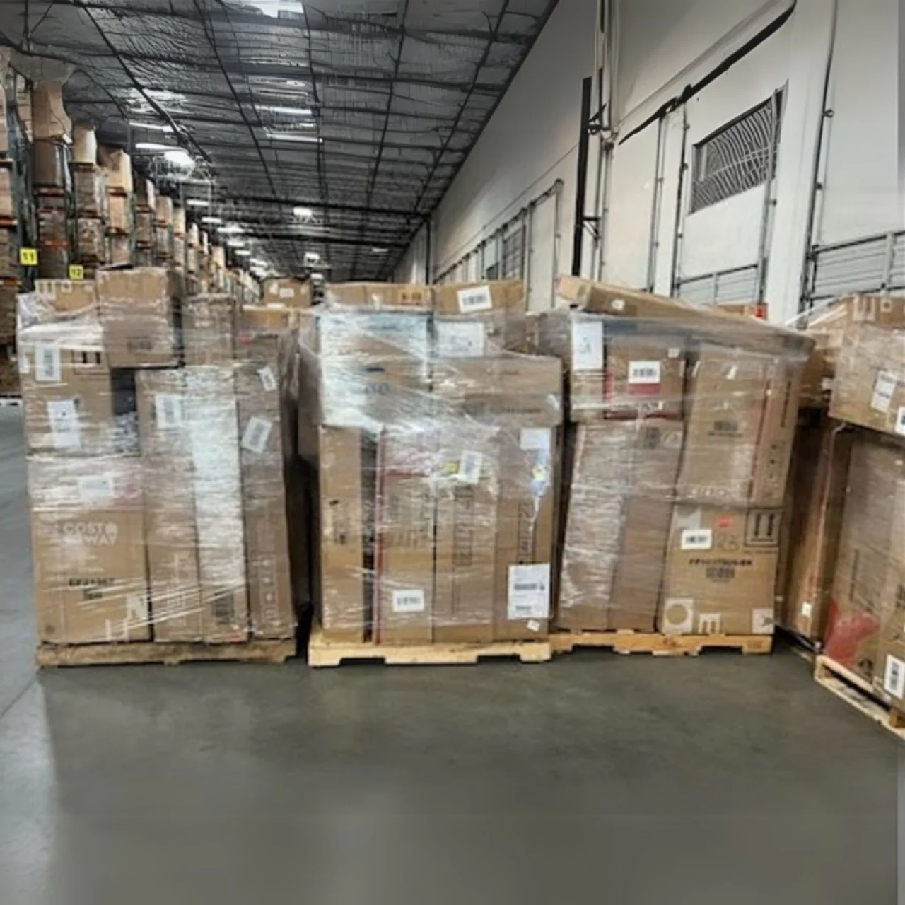 Costway-Furniture-GM-Loads-Readys.webp